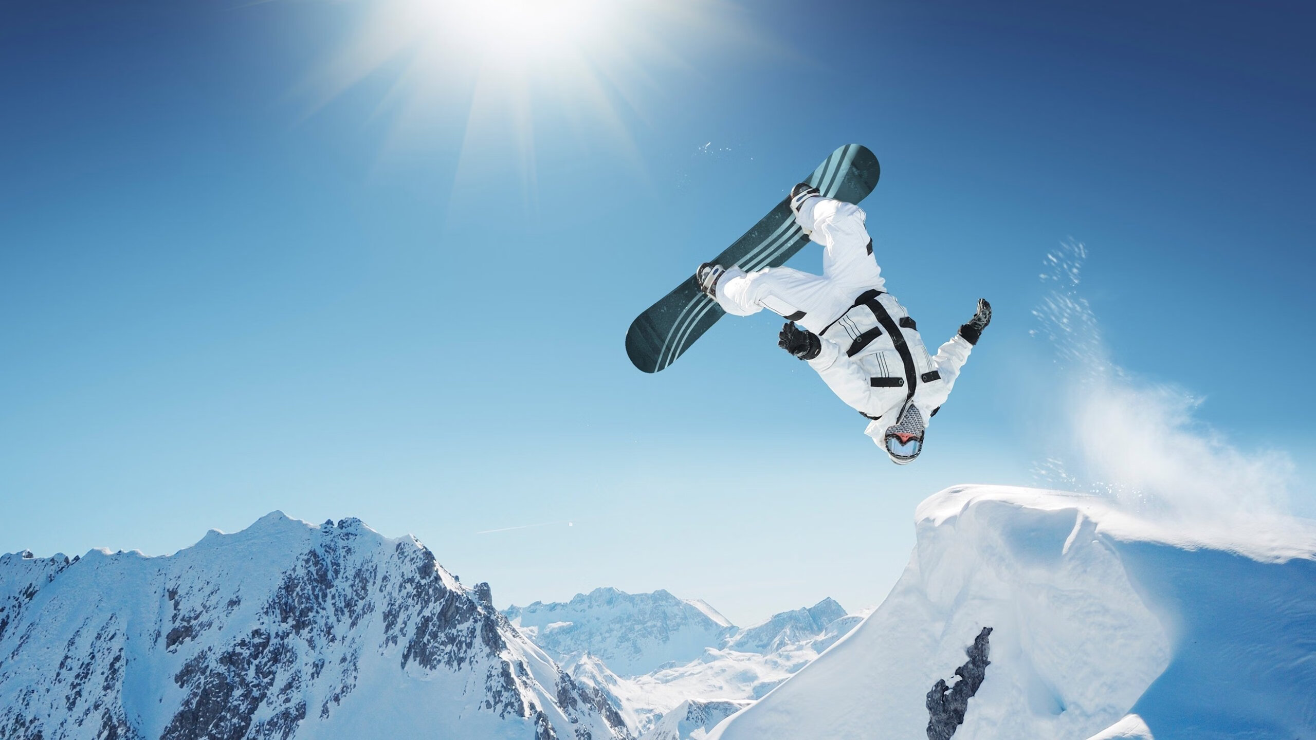 球员之间的友谊和竞争,体育精神的最佳体现,球员之间用什么语言交流