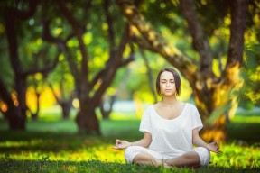 电竞选手技能提升的系统训练方法，电竞职业选手的技能要求